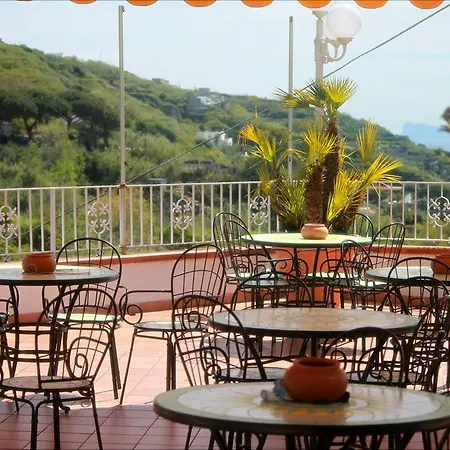 Maremonti Hotel 3*